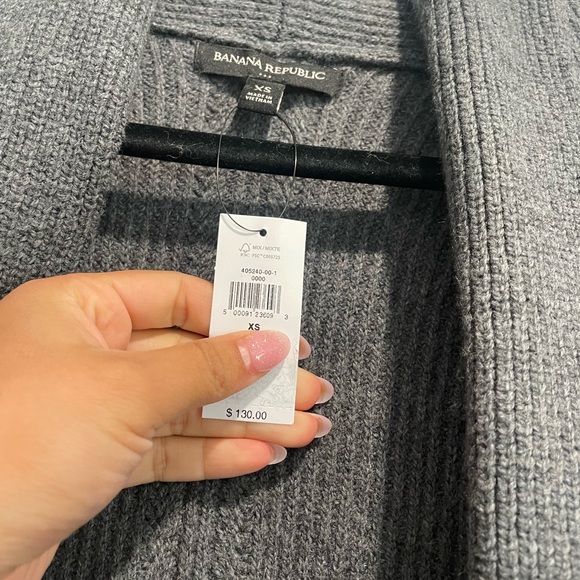 Banana Republic sweater - Picture 2 of 4